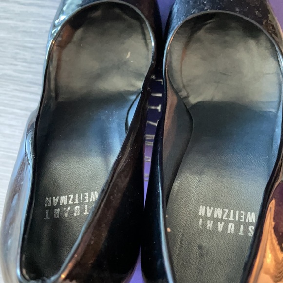 Stuart Weitzman Patent Round Toe Pump - Picture 6 of 6